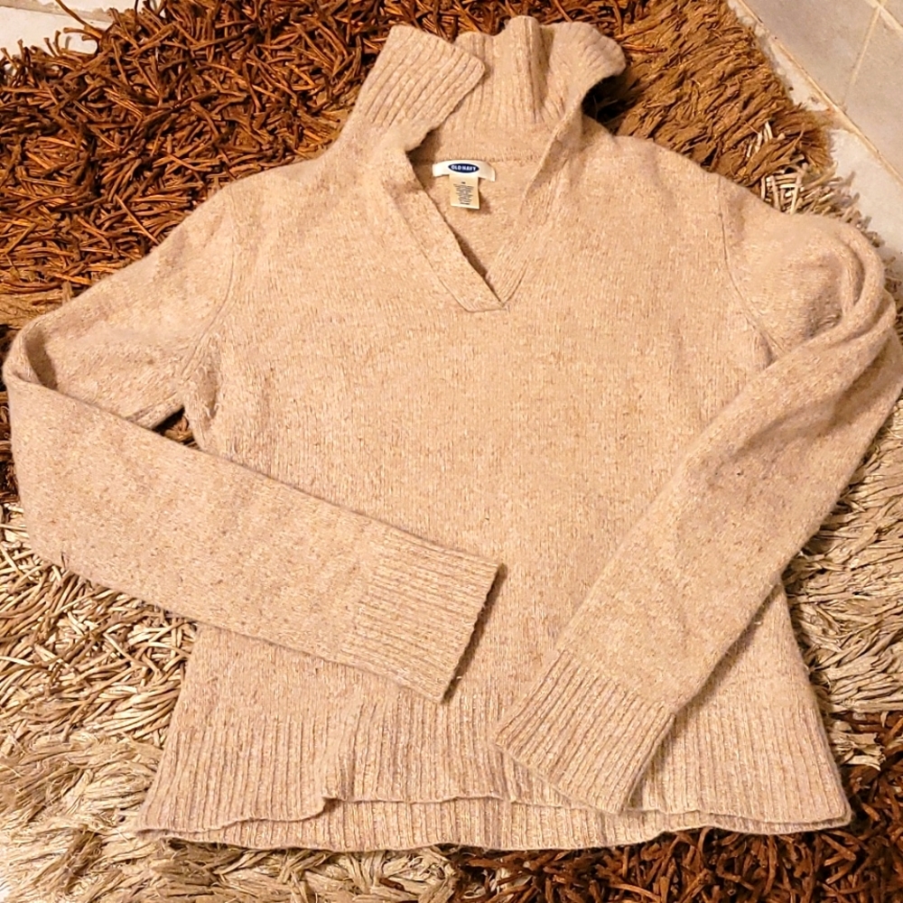 Old Navy Sweater